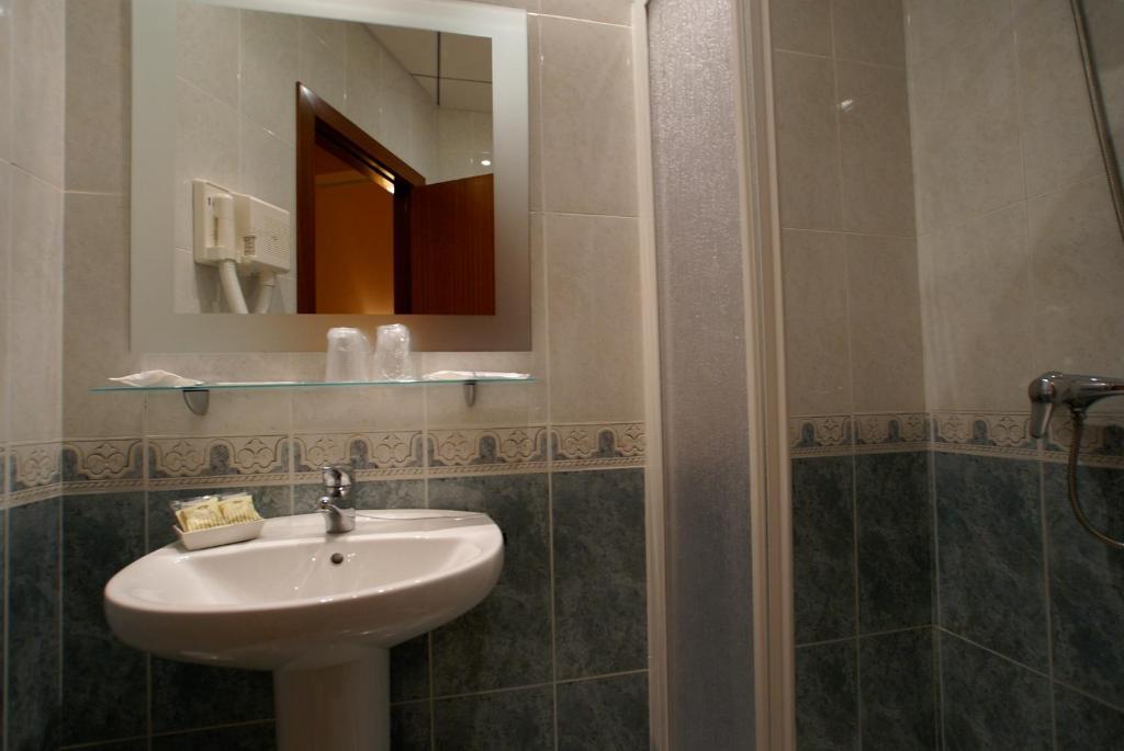 Hotel Mont-Roig Екстериор снимка